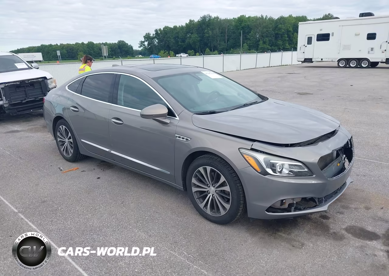2017 Buick Lacrosse Essence – zdjęcie 1 z 17
