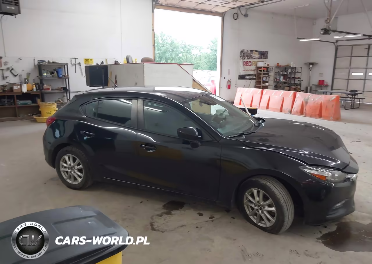 2018 Mazda Mazda3 Sport VIN:3MZBN1K7XJM211874 - 13