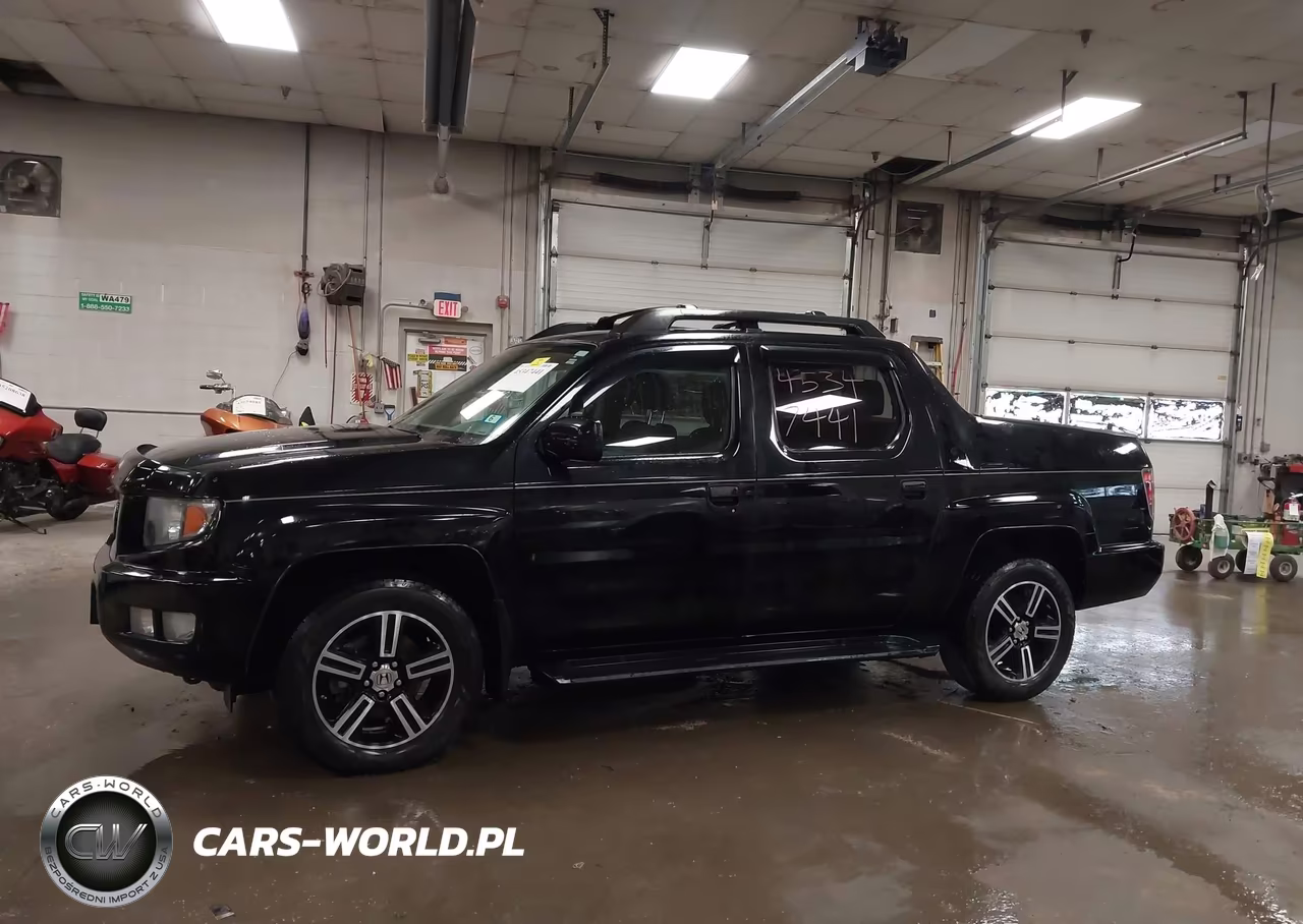 2013 Honda Ridgeline Sport VIN:5FPYK1F74DB005322 - 14