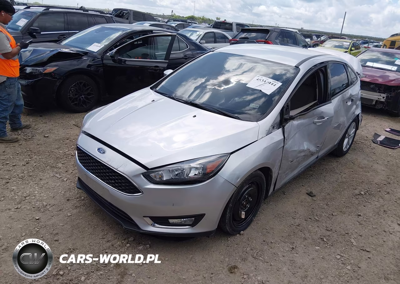 2016 Ford Focus Se VIN:1FADP3F22GL383204 - 2