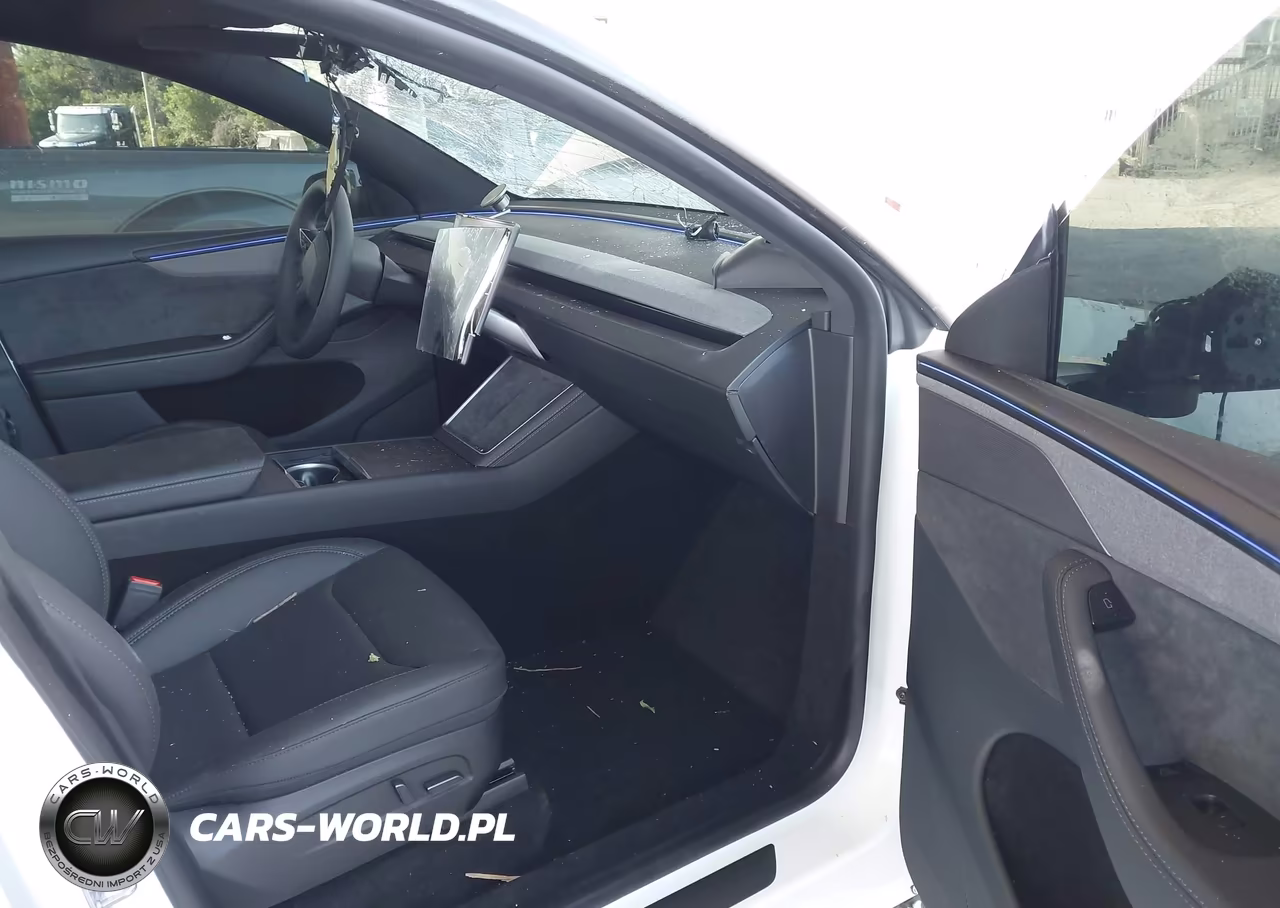 2026 Tesla Model Y Premium Rear-Wheel Drive-Rear-Wheel Drive VIN:7SAYGDED4TA690987 - 5