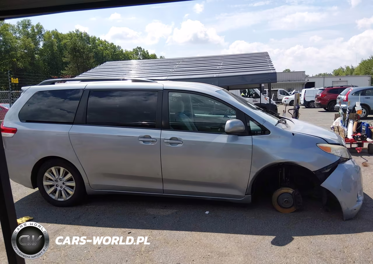 2013 Toyota Sienna Le 7 Passenger VIN:5TDJK3DC0DS065888 - 14