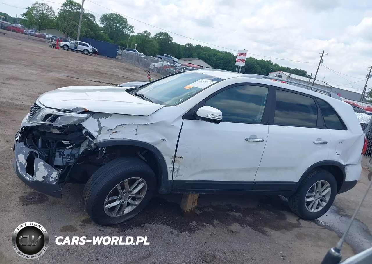 2014 Kia Sorento Lx VIN:5XYKT3A66EG434803 - 15