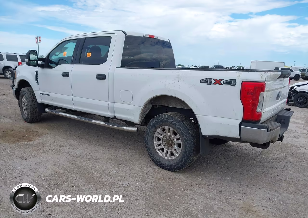 2017 Ford F-250 Xlt VIN:1FT7W2BT7HEB59452 - 3
