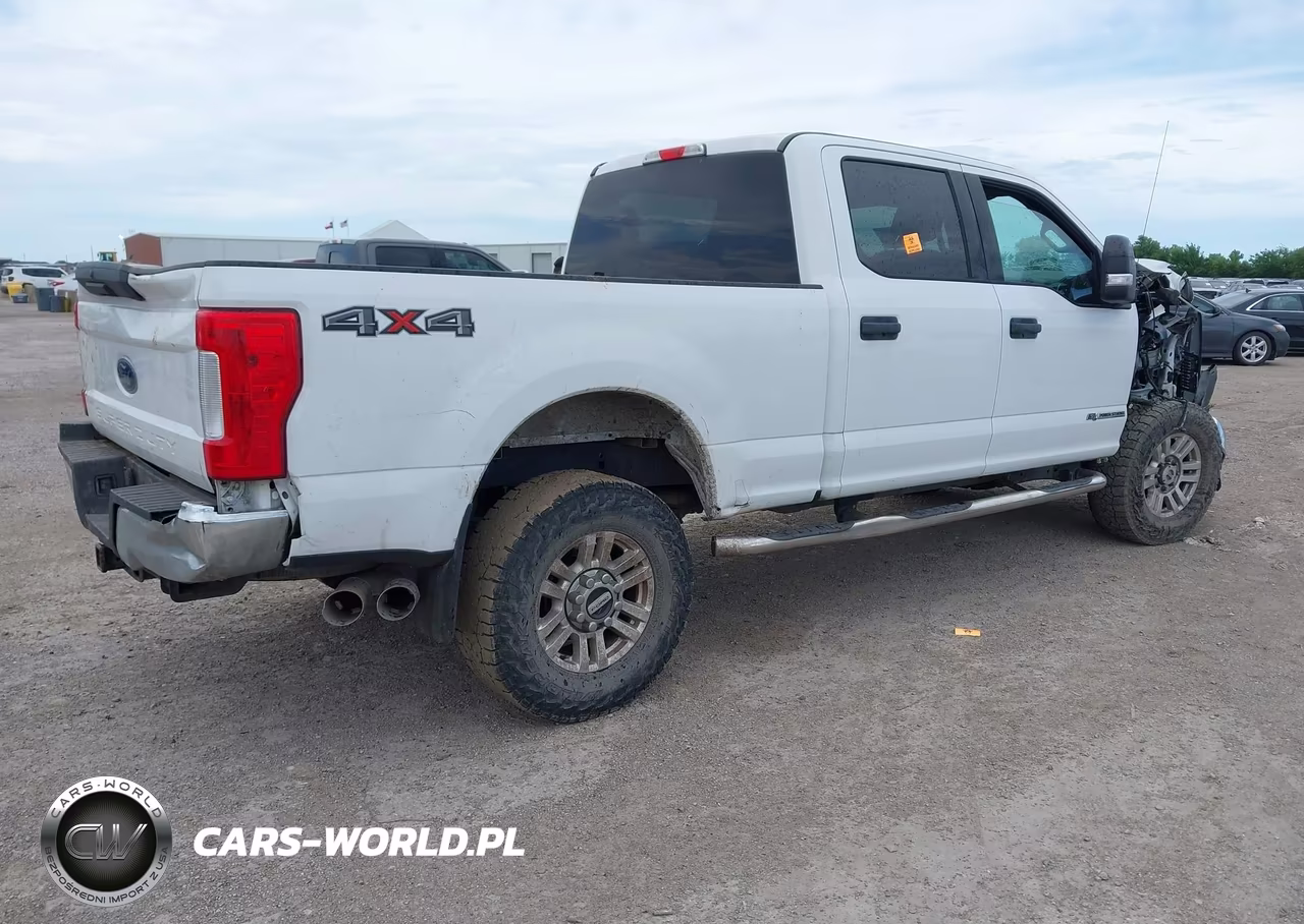 2017 Ford F-250 Xlt VIN:1FT7W2BT7HEB59452 - 4