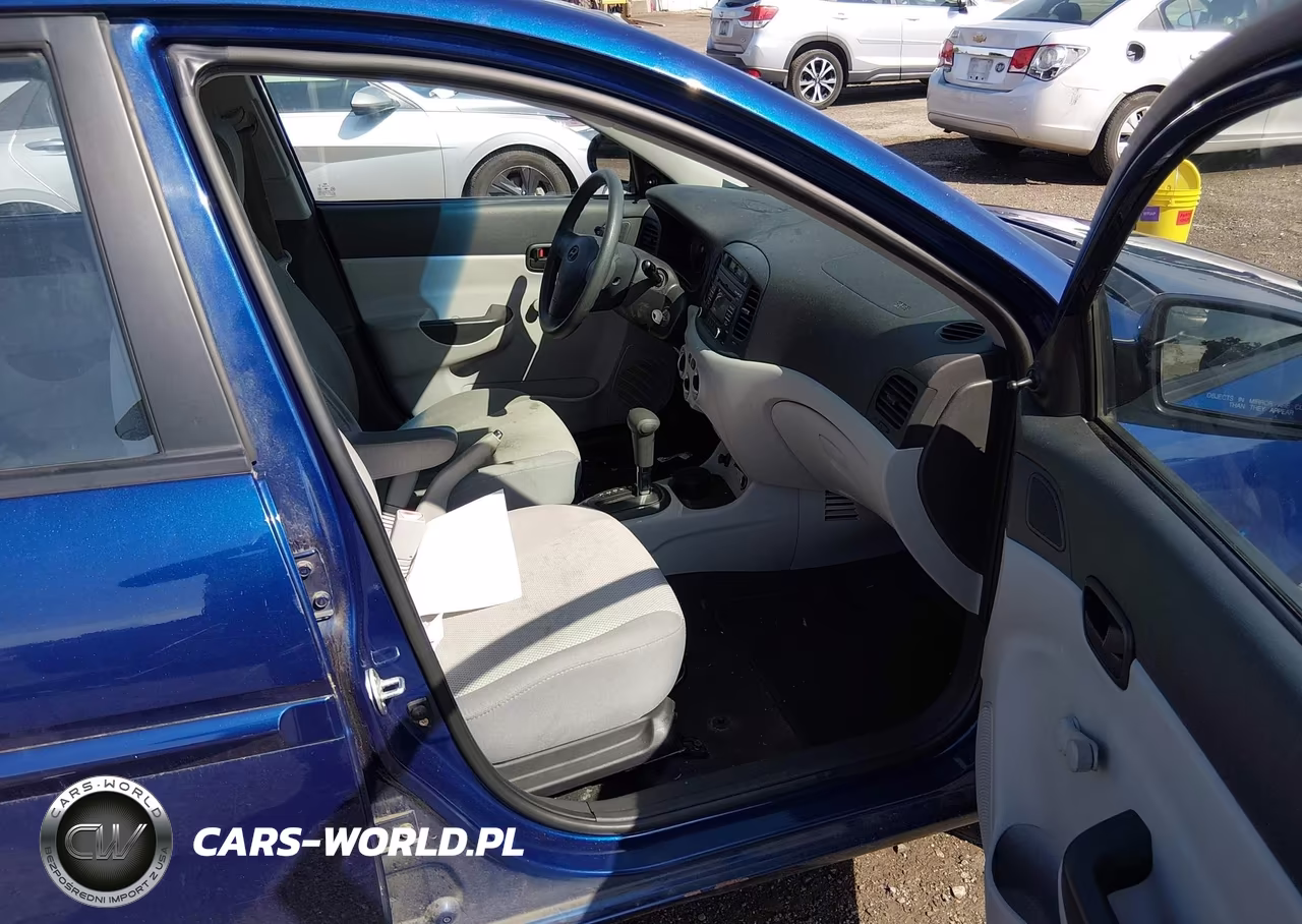 2009 Hyundai Accent Gls VIN:KMHCN46C89U312754 - 5