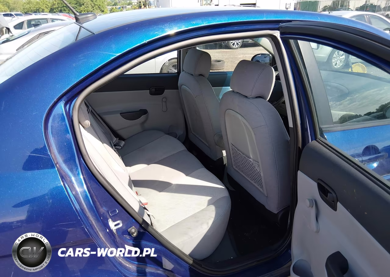 2009 Hyundai Accent Gls VIN:KMHCN46C89U312754 - 8