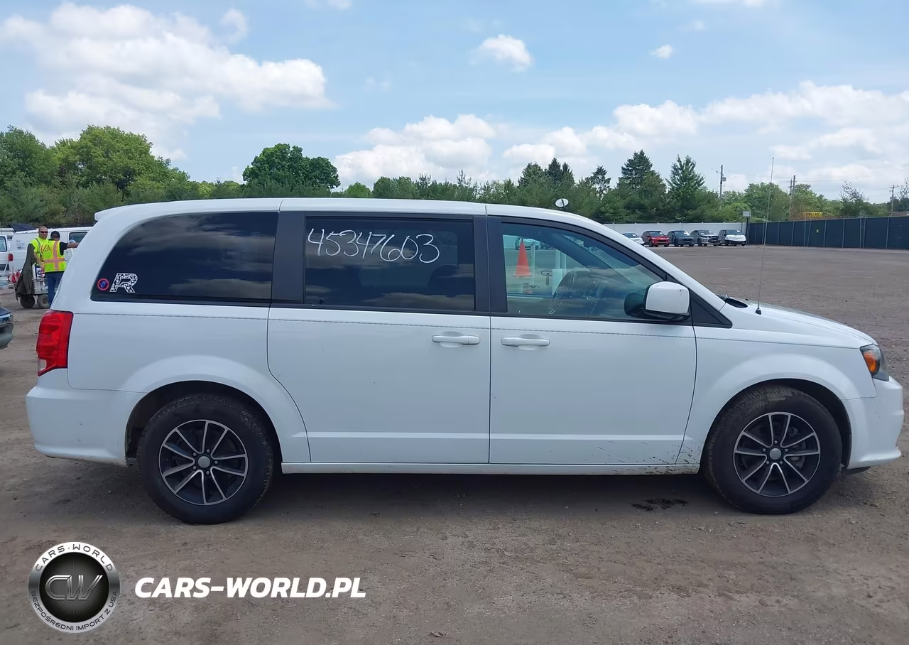 2019 Dodge Grand Caravan Gt VIN:2C4RDGEG8KR591097 - 14