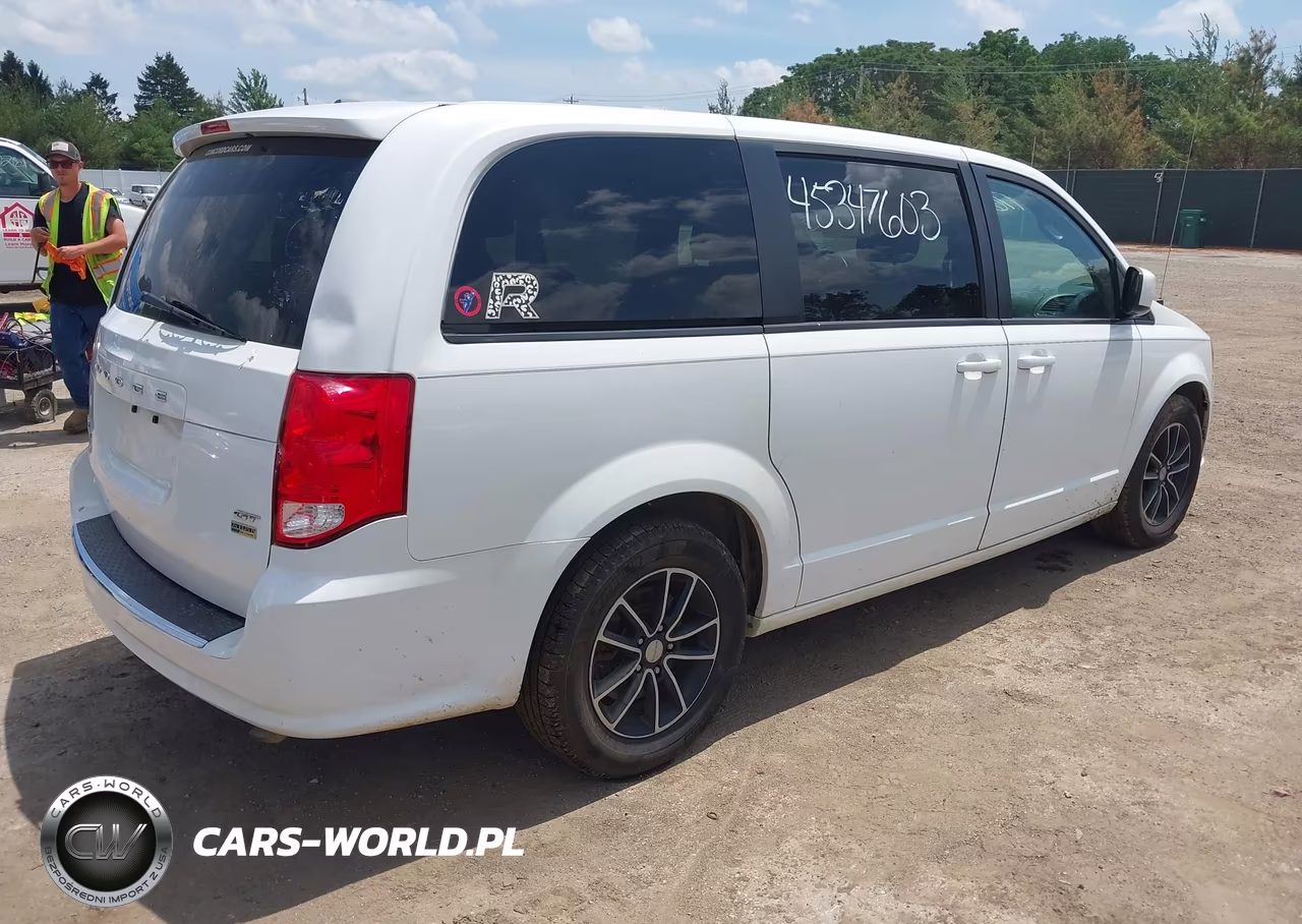 2019 Dodge Grand Caravan Gt VIN:2C4RDGEG8KR591097 - 4