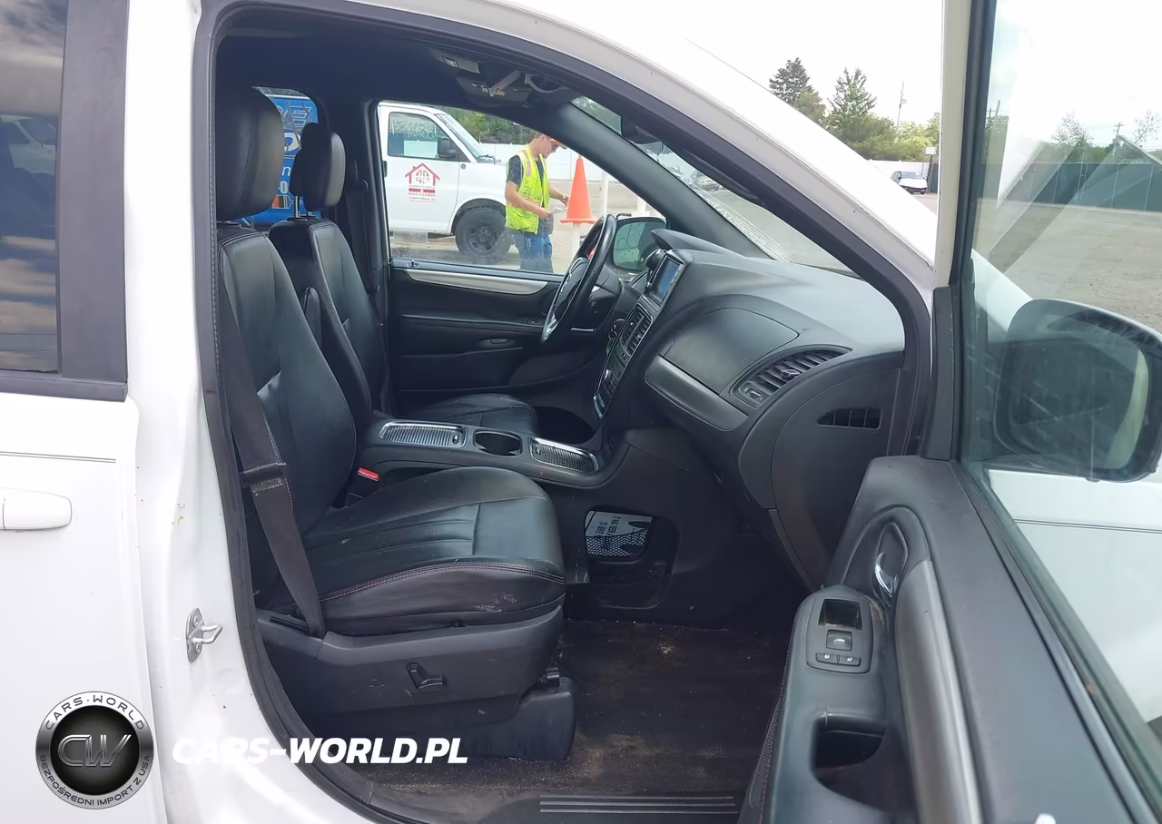2019 Dodge Grand Caravan Gt VIN:2C4RDGEG8KR591097 - 5