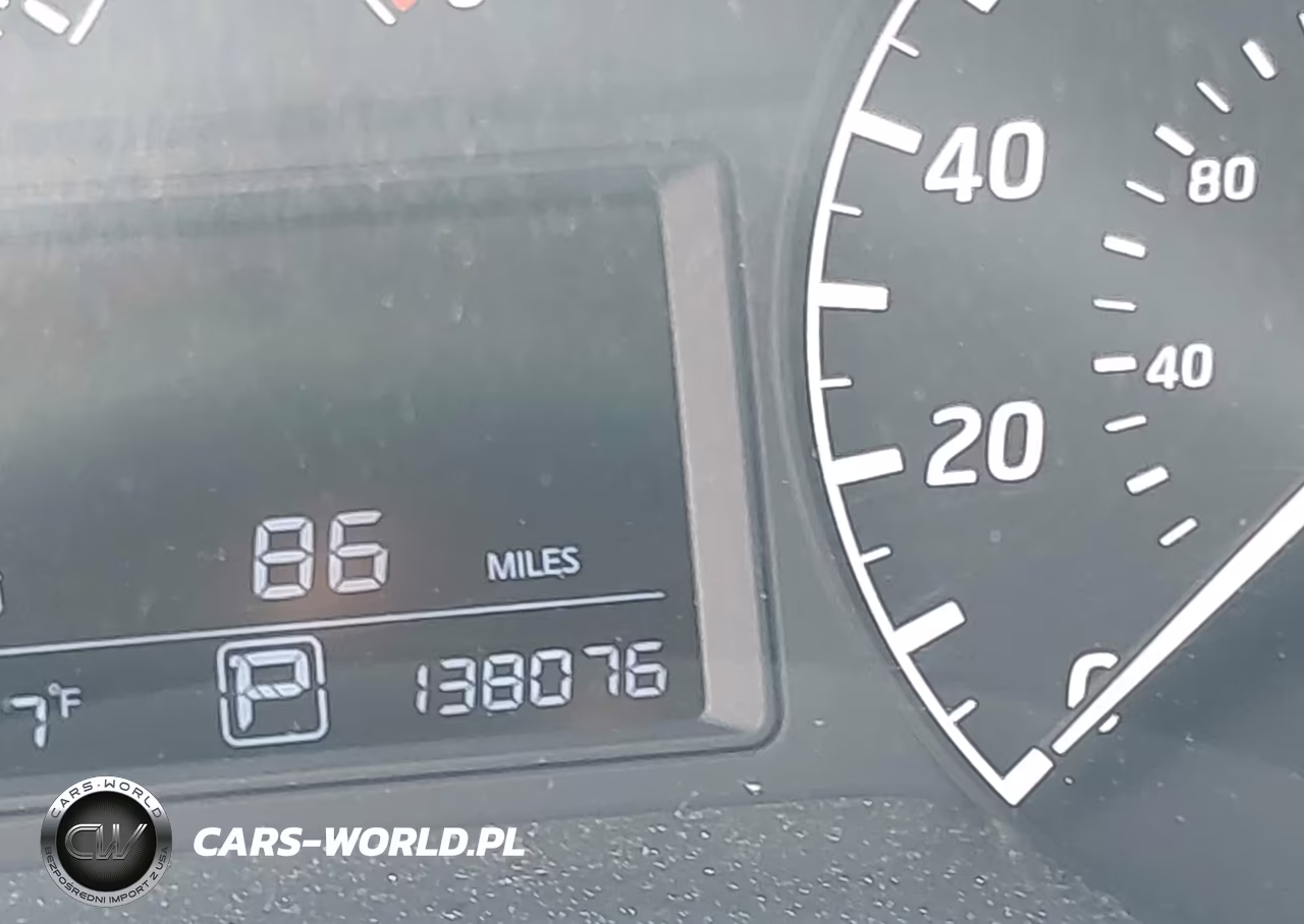 2017 Nissan Sentra S VIN:3N1AB7AP2HY306429 - 15