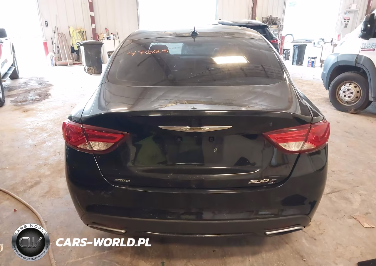 2015 Chrysler 200 S VIN:1C3CCCDG2FN673983 - 15
