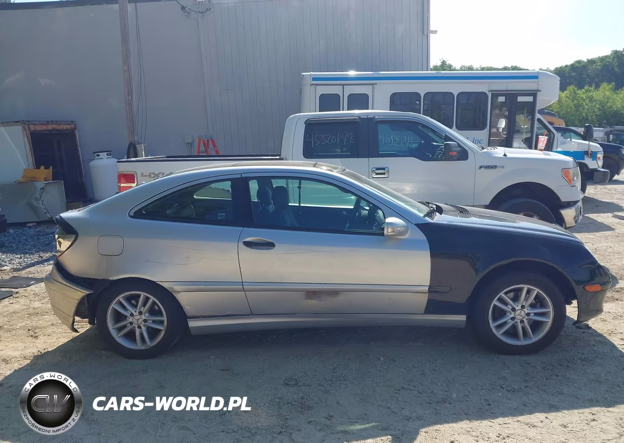 2003 Mercedes-Benz C 230 Kompressor Sport VIN:WDBRN40J93A388321 - 13
