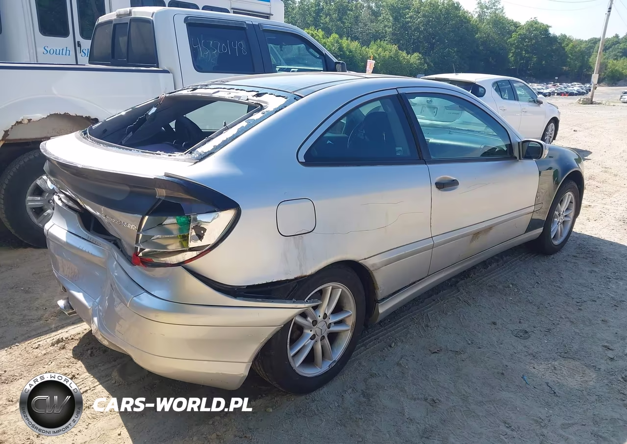 2003 Mercedes-Benz C 230 Kompressor Sport VIN:WDBRN40J93A388321 - 4