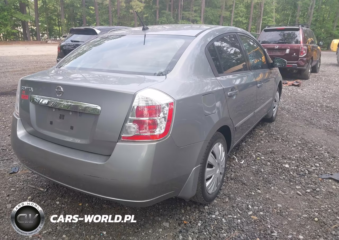 2010 Nissan Sentra 2.0S VIN:3N1AB6AP9AL618163 - 4