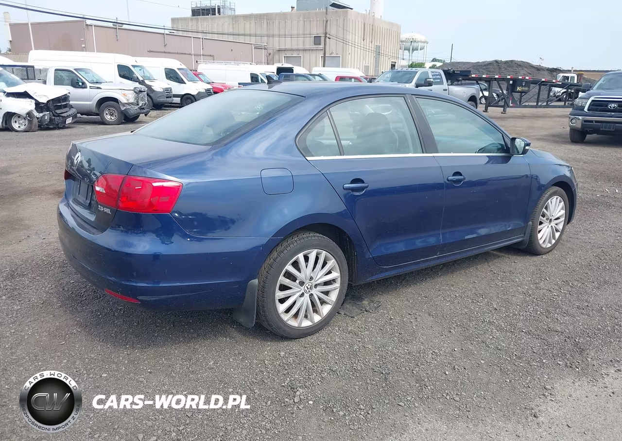 2011 Volkswagen Jetta 2.5L Sel VIN:3VWLZ7AJ1BM384628 - 4