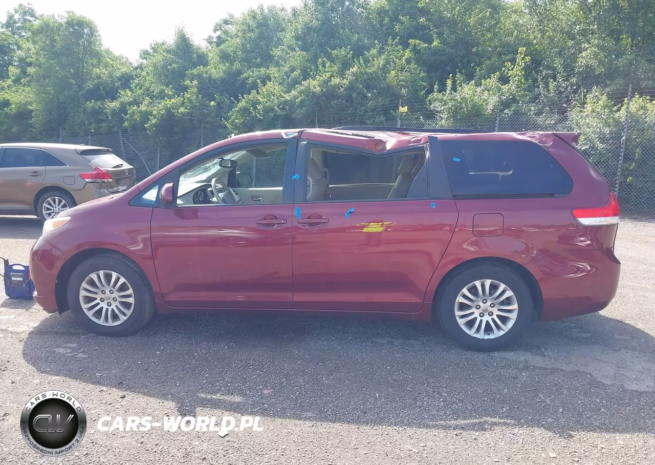2013 Toyota Sienna Xle V6 8 Passenger VIN:5TDYK3DC2DS380495 - 15