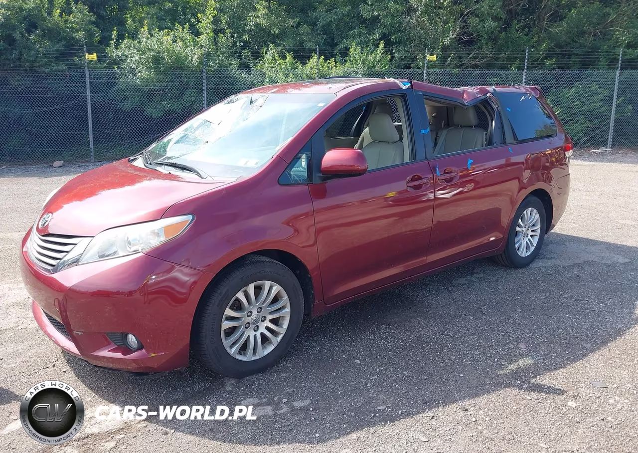 2013 Toyota Sienna Xle V6 8 Passenger VIN:5TDYK3DC2DS380495 - 2
