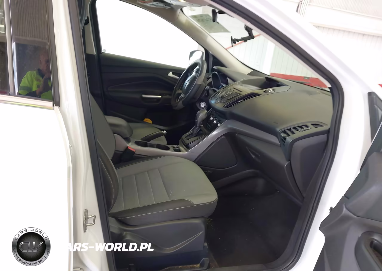 2016 Ford Escape Se VIN:1FMCU0G97GUB16252 - 5