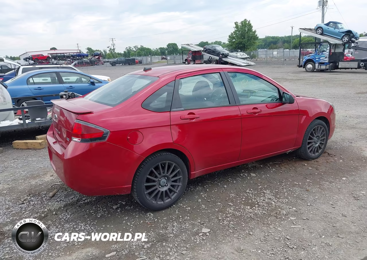 2010 Ford Focus Ses VIN:1FAHP3GN5AW298776 - 4