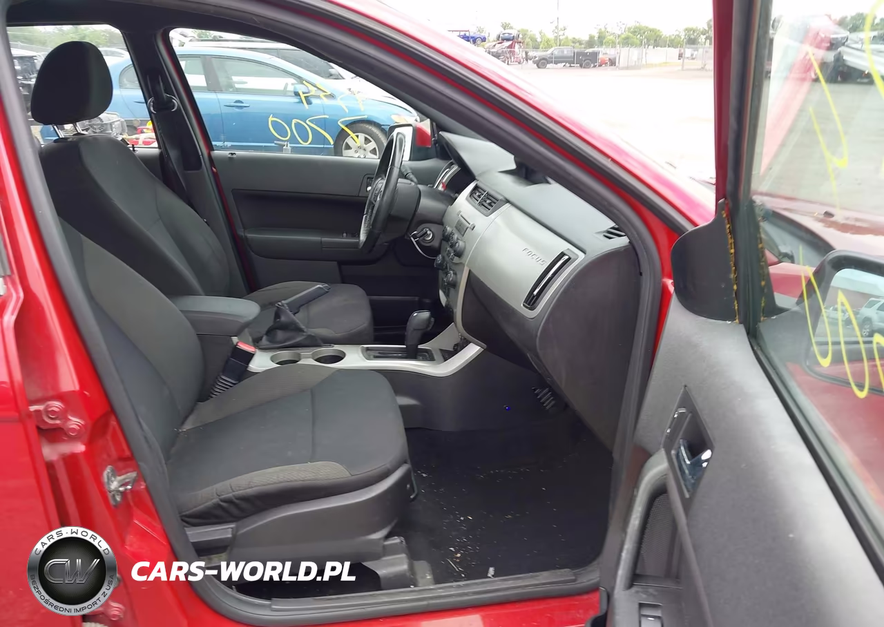 2010 Ford Focus Ses VIN:1FAHP3GN5AW298776 - 5