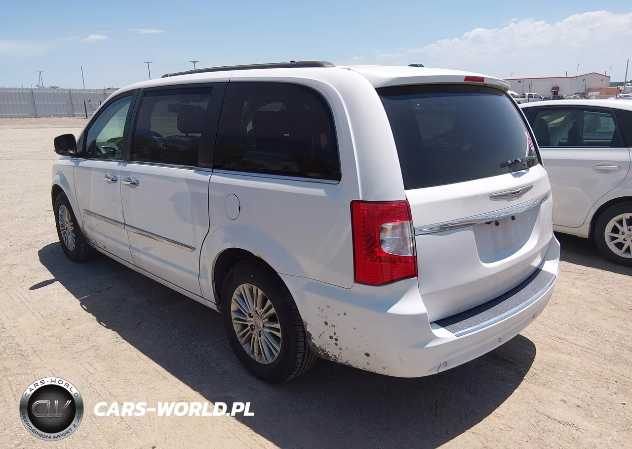 2015 Chrysler Town & Country Touring-L VIN:2C4RC1CG7FR611056 - 3