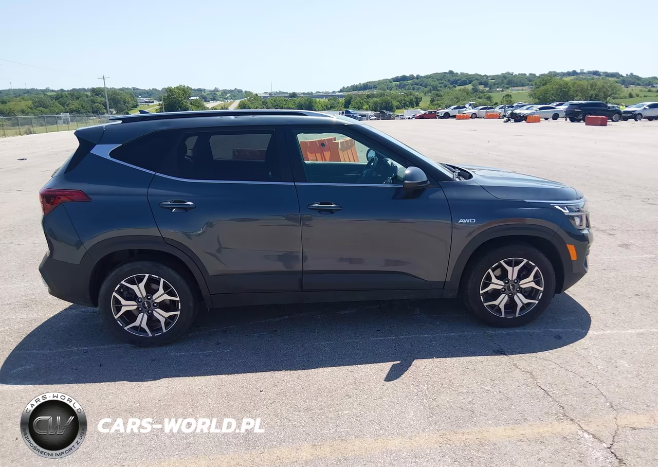 2023 Kia Seltos Ex VIN:KNDERCAAXP7459672 - 13