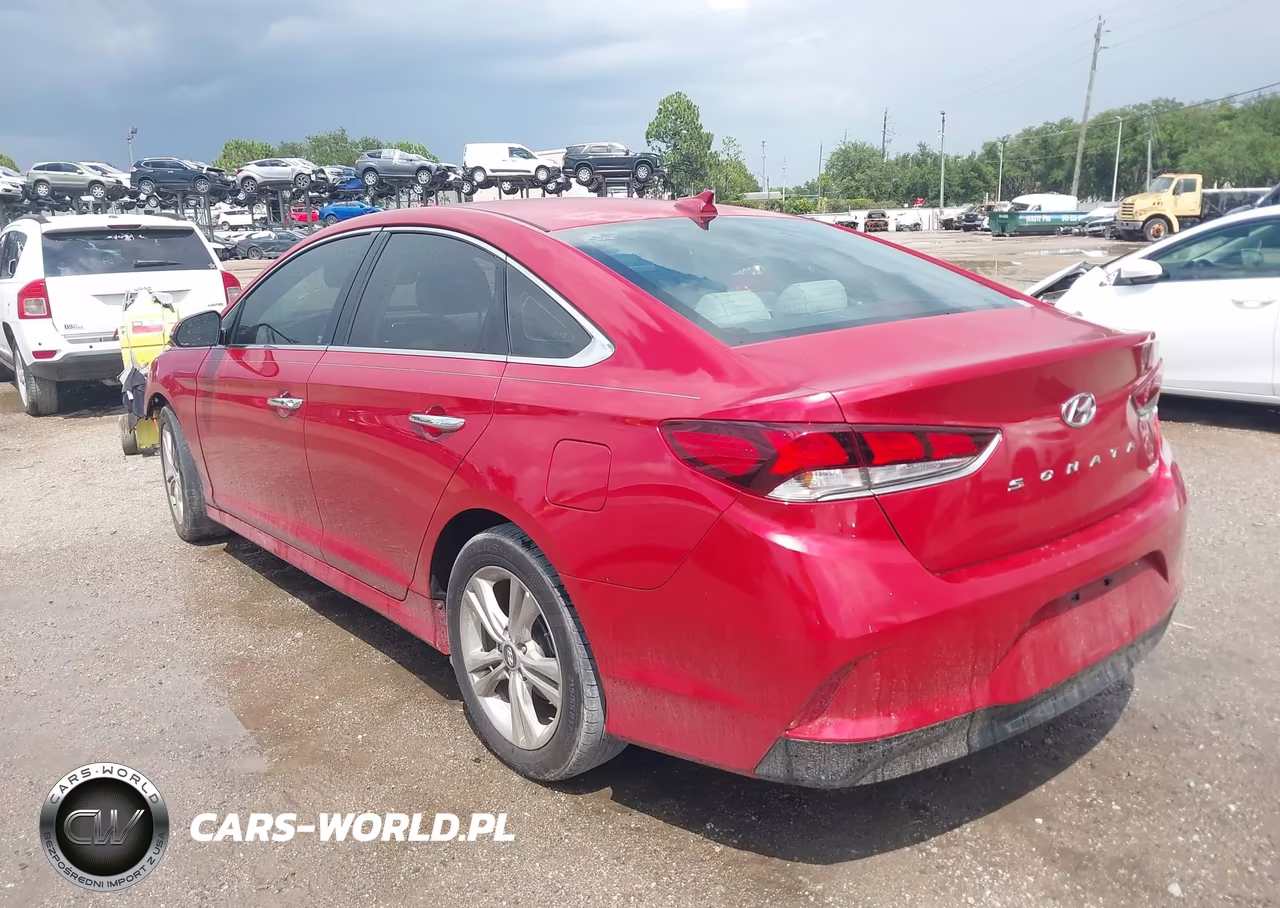 2018 Hyundai Sonata Limited VIN:5NPE34AFXJH682641 - 3