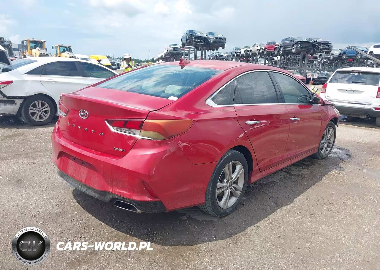 2018 Hyundai Sonata Limited VIN:5NPE34AFXJH682641 - 4
