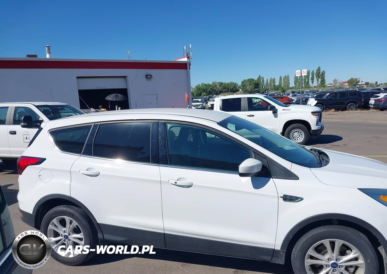 2019 Ford Escape Se VIN:1FMCU9GDXKUB71229 - 13