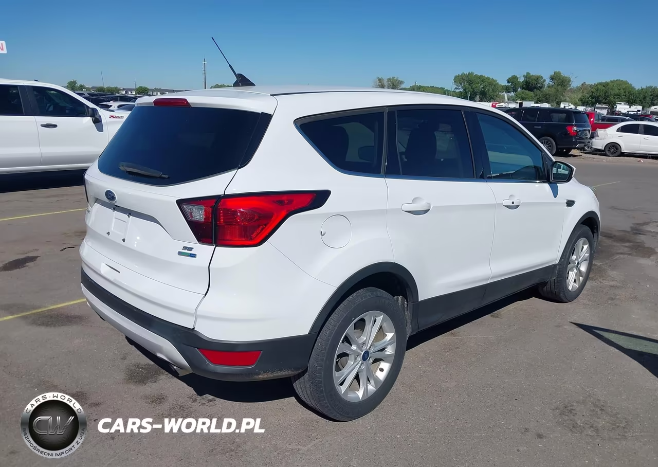2019 Ford Escape Se VIN:1FMCU9GDXKUB71229 - 4