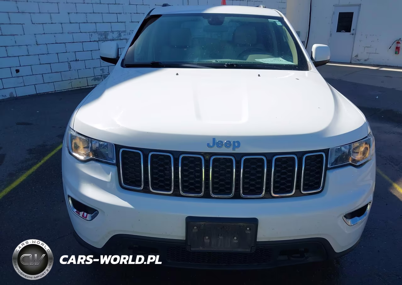 2019 Jeep Grand Cherokee Laredo E 4X4 VIN:1C4RJFAGXKC766130 - 12