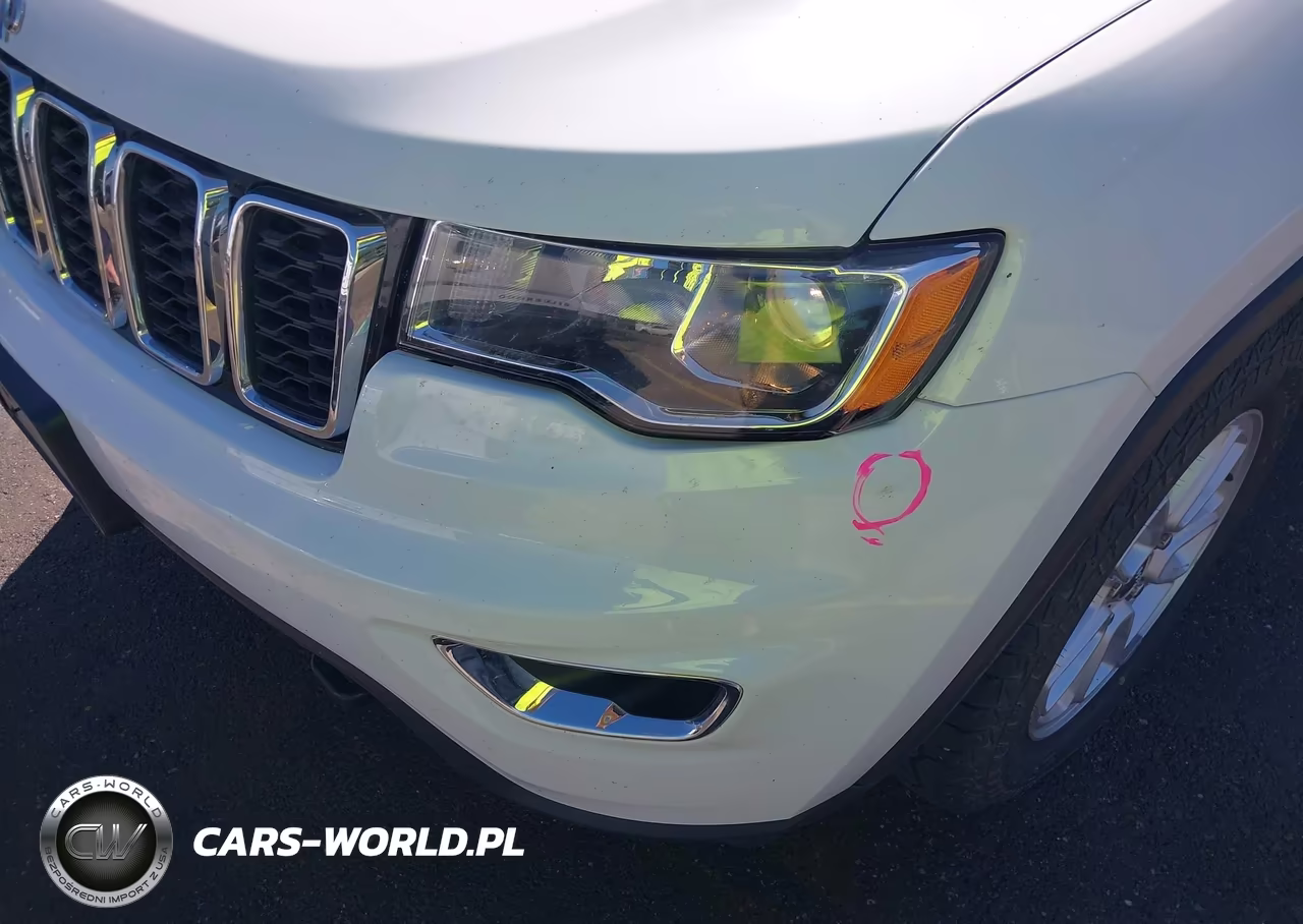 2019 Jeep Grand Cherokee Laredo E 4X4 VIN:1C4RJFAGXKC766130 - 6