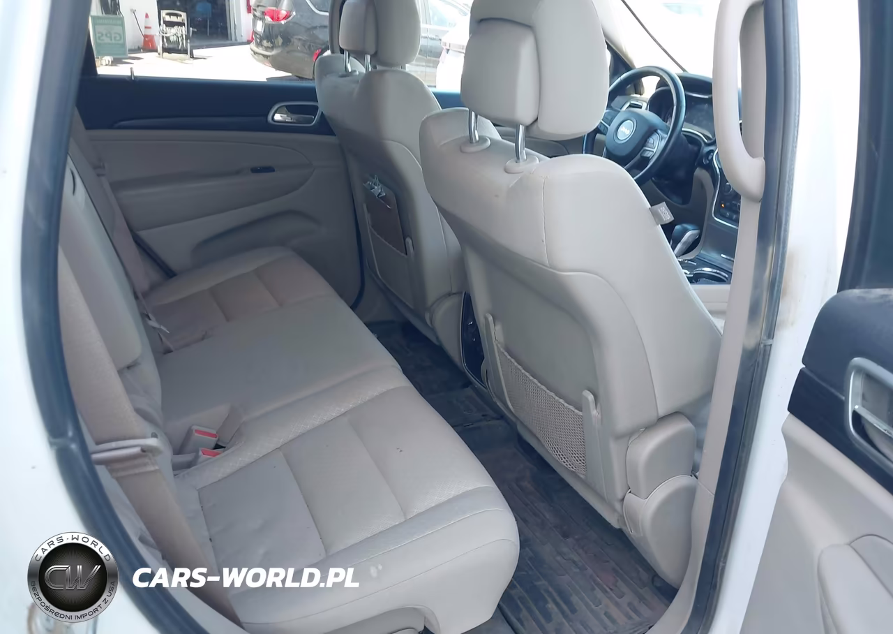 2019 Jeep Grand Cherokee Laredo E 4X4 VIN:1C4RJFAGXKC766130 - 8