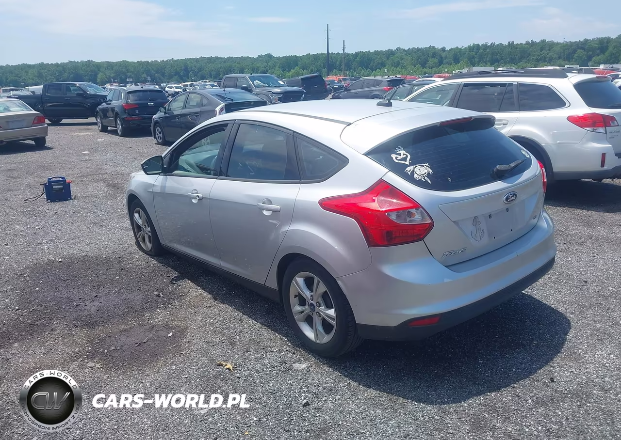 2013 Ford Focus Se VIN:1FADP3K23DL174278 - 3