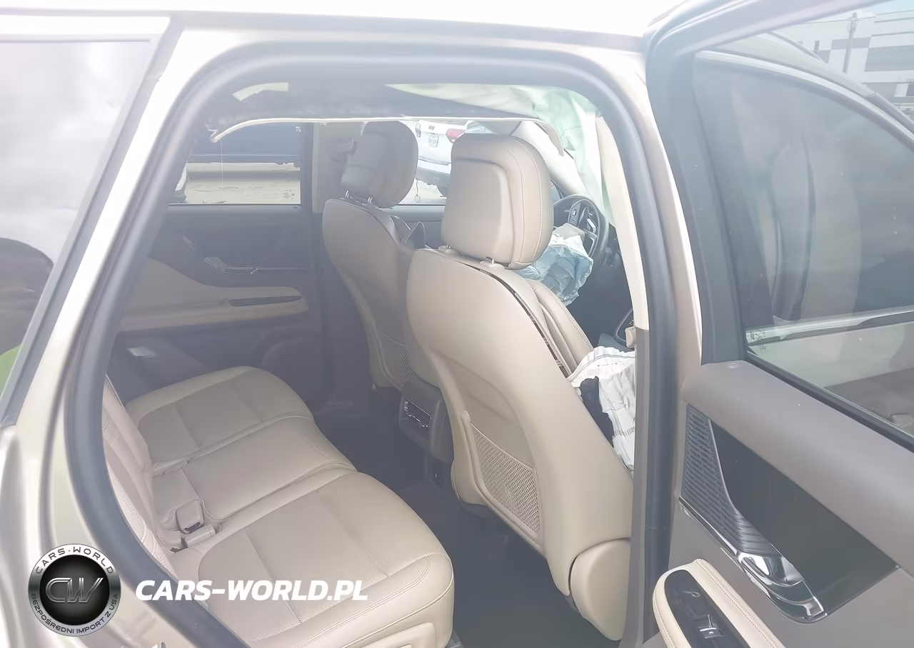 2020 Lincoln Corsair Standard VIN:5LMCJ1C90LUL11394 - 8