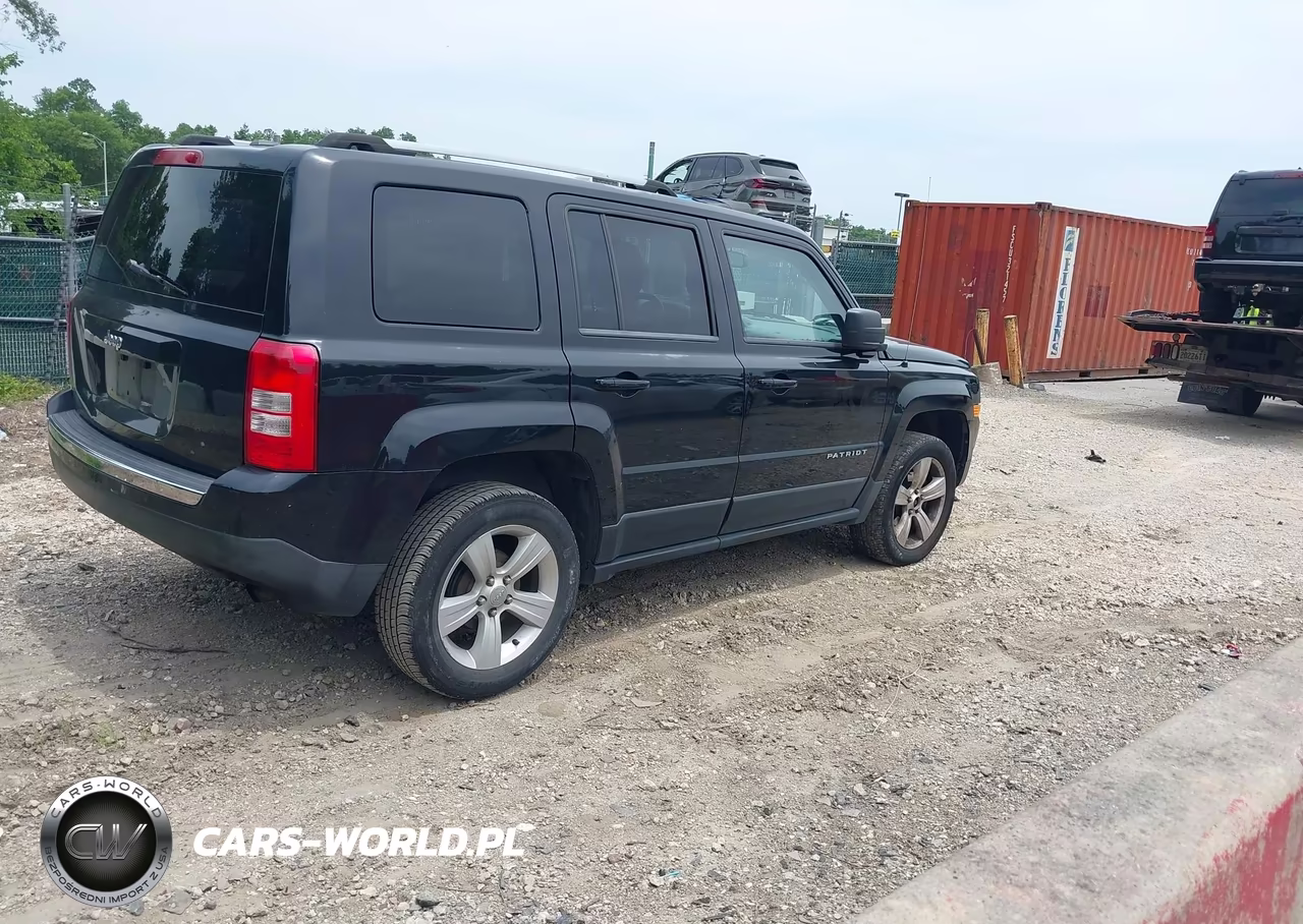 2012 Jeep Patriot Latitude VIN:1C4NJPFA9CD698469 - 4