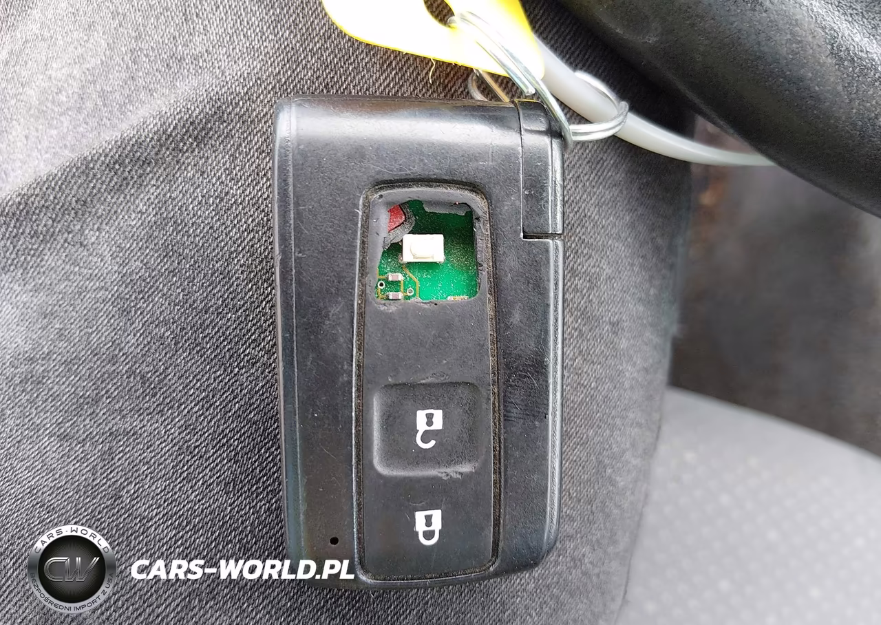2006 Toyota Prius VIN:JTDKB20U563139100 - 11