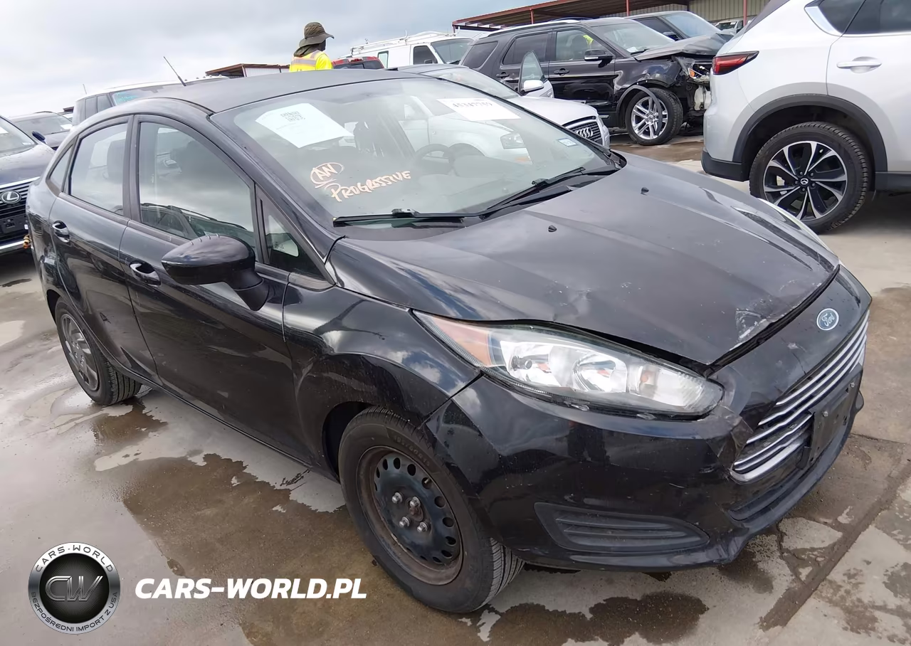 2015 Ford Fiesta S – zdjęcie 1 z 11