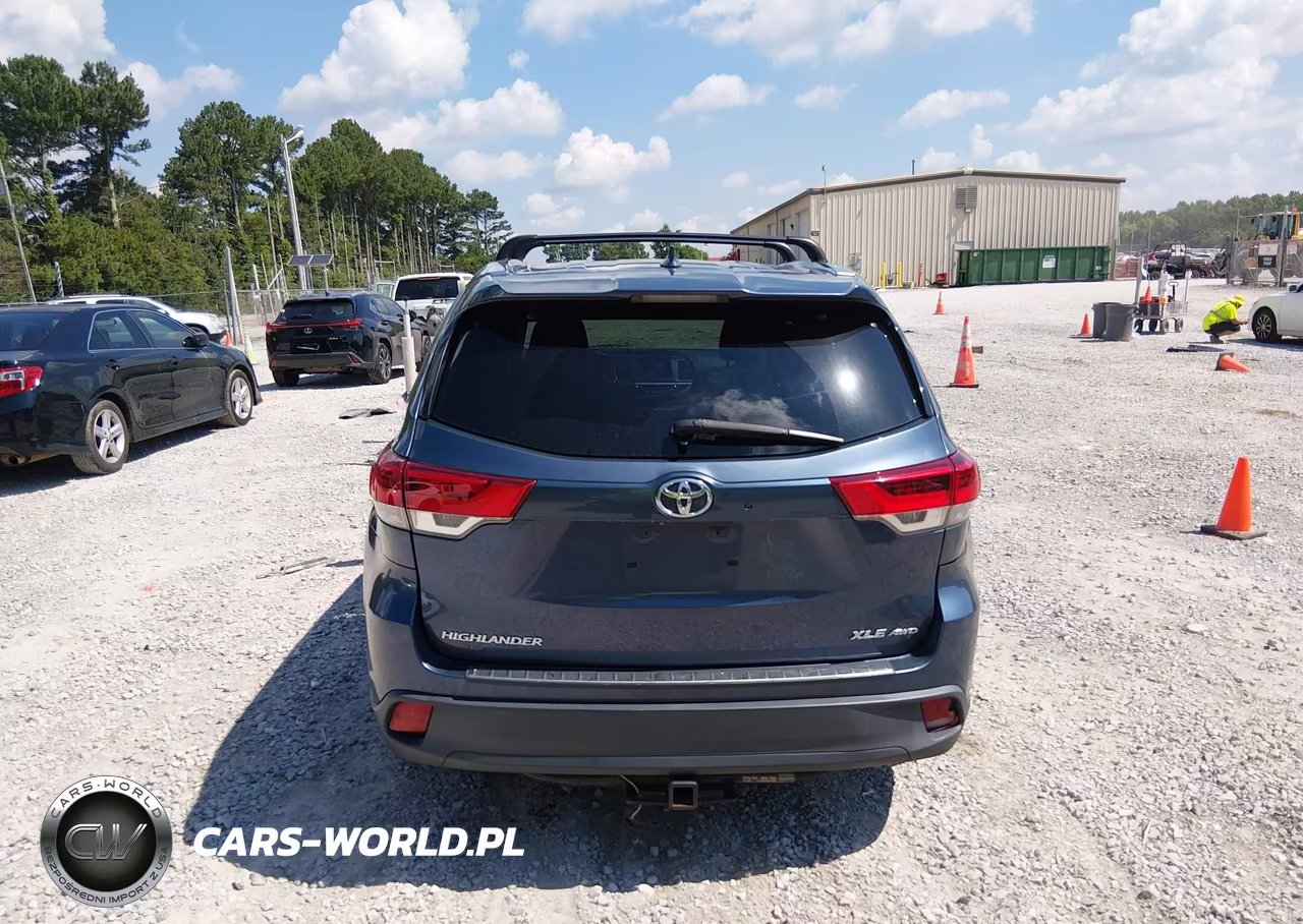 2017 Toyota Highlander Xle VIN:5TDJZRFH2HS406429 - 16