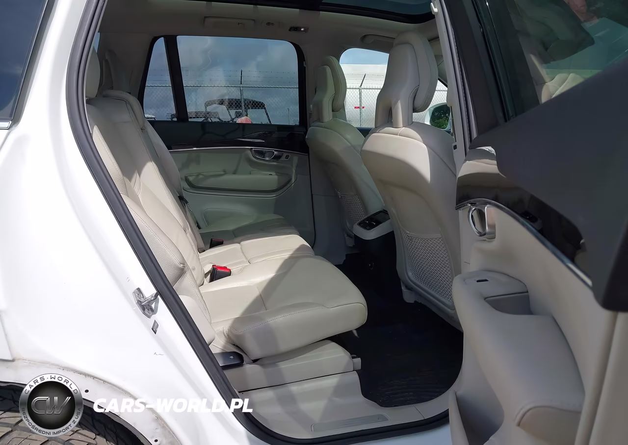 2018 Volvo Xc90 T6 Momentum VIN:YV4A22PK7J1384191 - 8