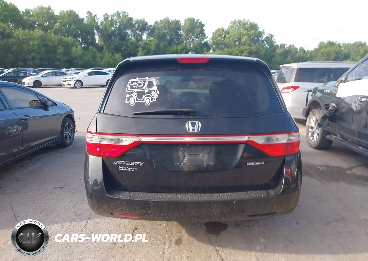 2013 Honda Odyssey Touring-Touring Elite VIN:5FNRL5H97DB018498 - 16