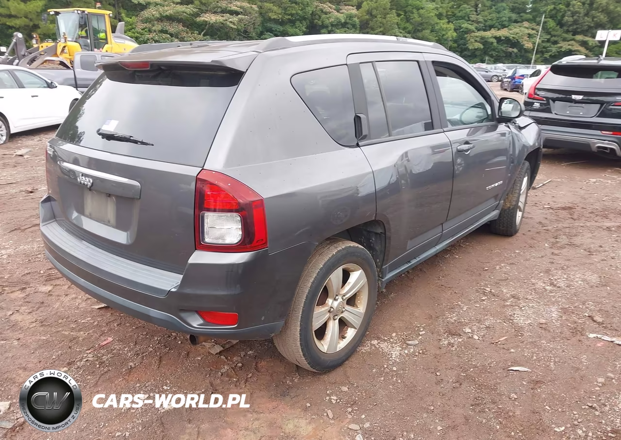 2016 Jeep Compass Sport VIN:1C4NJCBA6GD688650 - 4