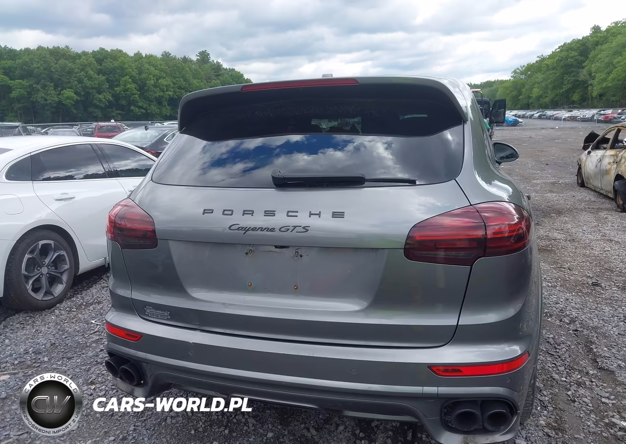 2016 Porsche Cayenne Gts VIN:WP1AD2A25GLA77538 - 16