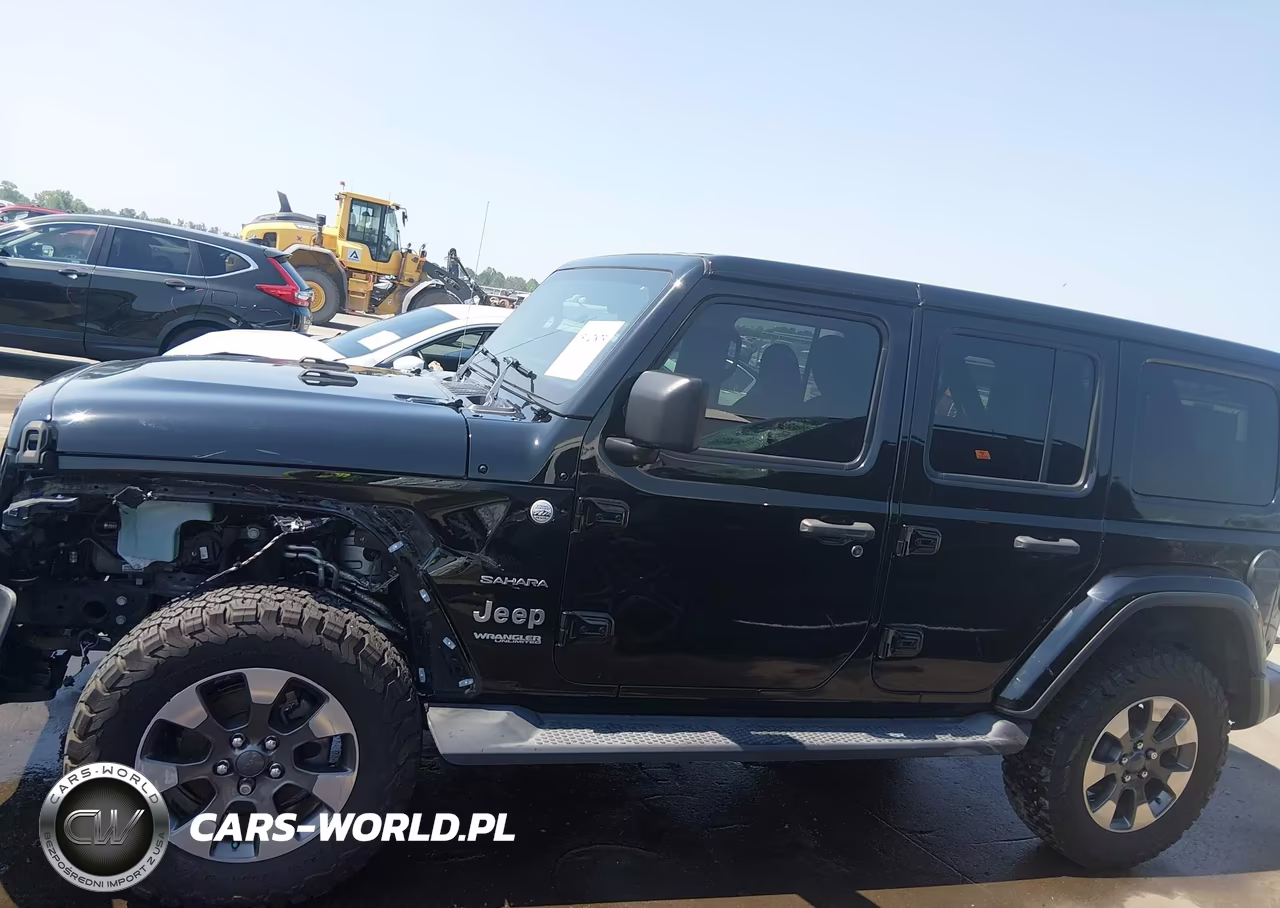 2018 Jeep Wrangler Unlimited Sahara 4X4 VIN:1C4HJXEN5JW215496 - 14