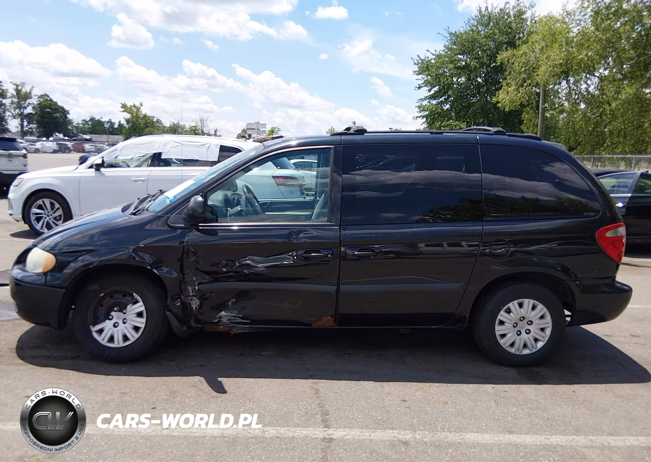 2005 Chrysler Town & Country VIN:1C4GP45R85B392293 - 14