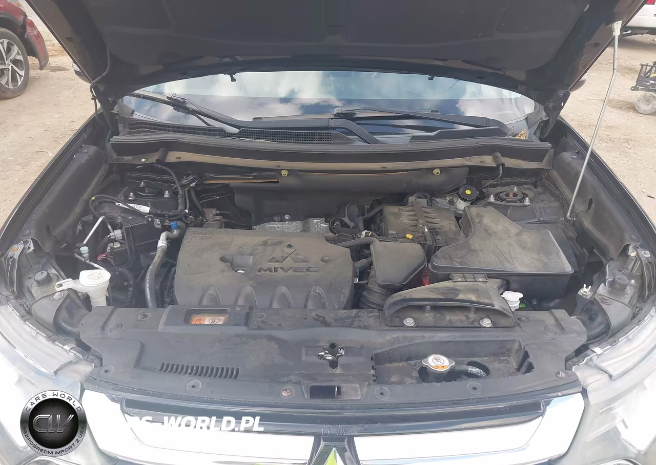 2016 Mitsubishi Outlander Sel VIN:JA4AD3A37GZ061705 - 10