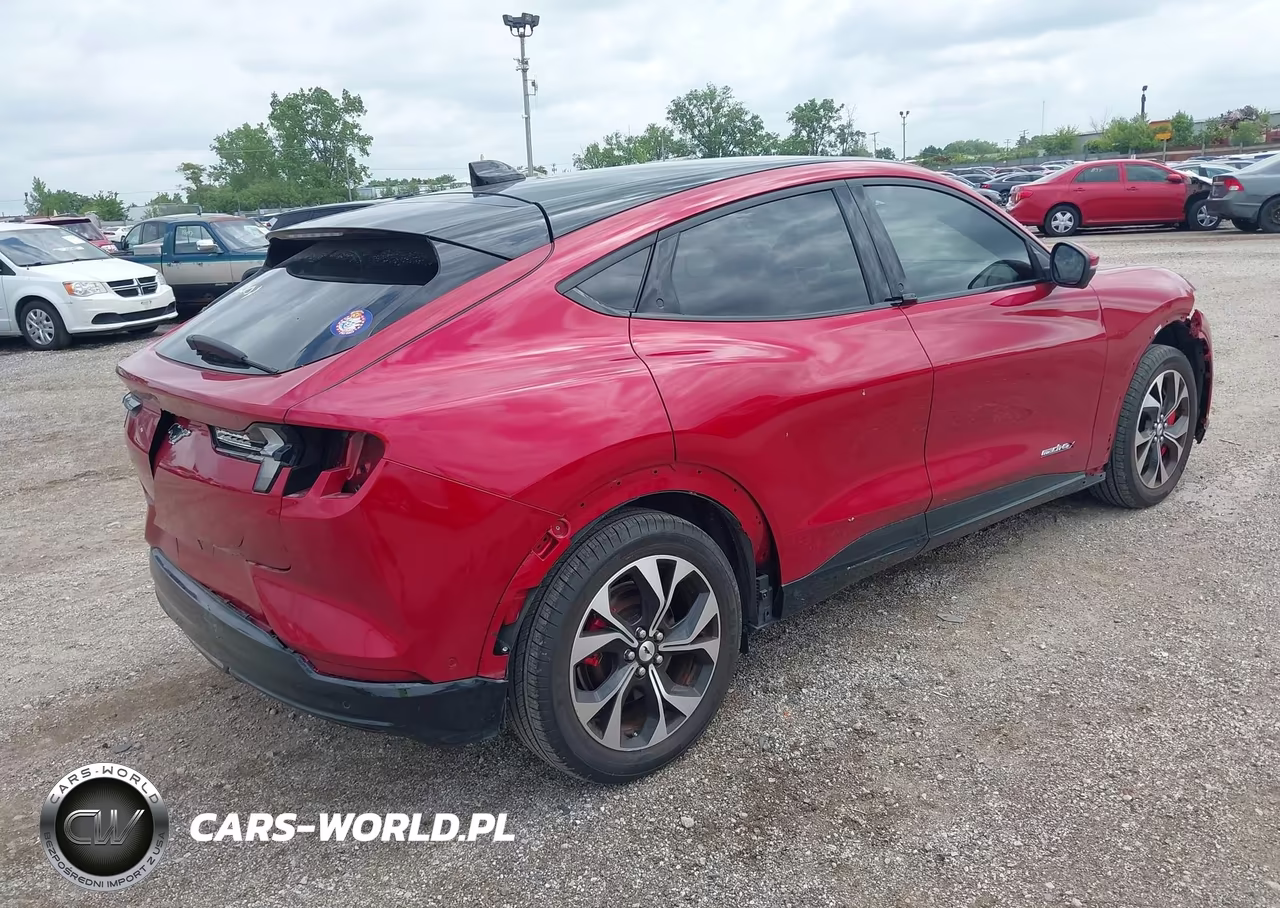 2021 Ford Mustang Mach-E Premium VIN:3FMTK3SU6MMA01984 - 4