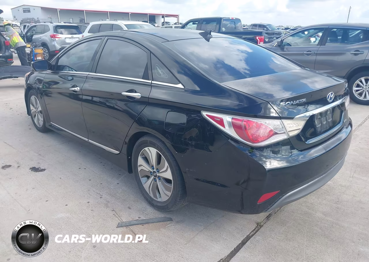 2013 Hyundai Sonata Hybrid Limited VIN:KMHEC4A47DA085727 - 3