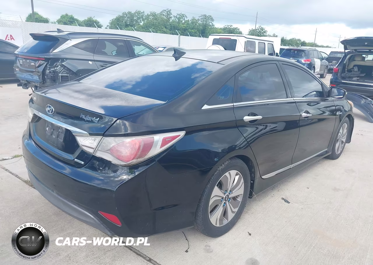 2013 Hyundai Sonata Hybrid Limited VIN:KMHEC4A47DA085727 - 4